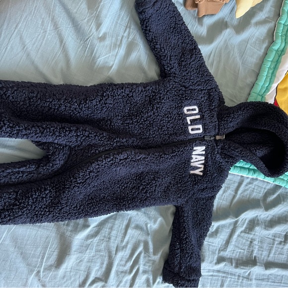 Old navy and H&M baby clothes
Size on the pictures - Picture 7 of 10